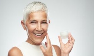 Quelle crème anti-âge efficace en fonction de mon âge ?